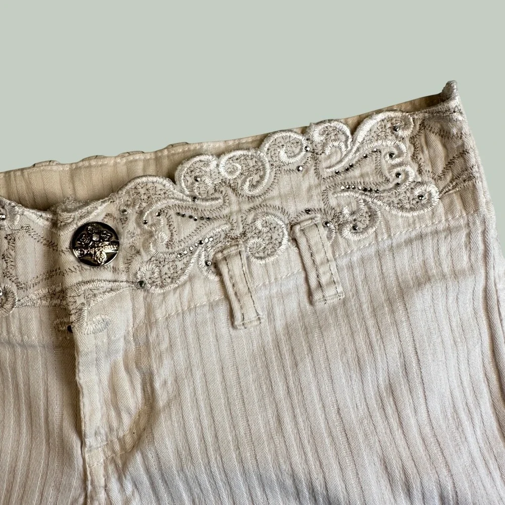 Cheviotto Capri Pants Y2K White Cotton Blend Embroidered Rhinestone Size 27W